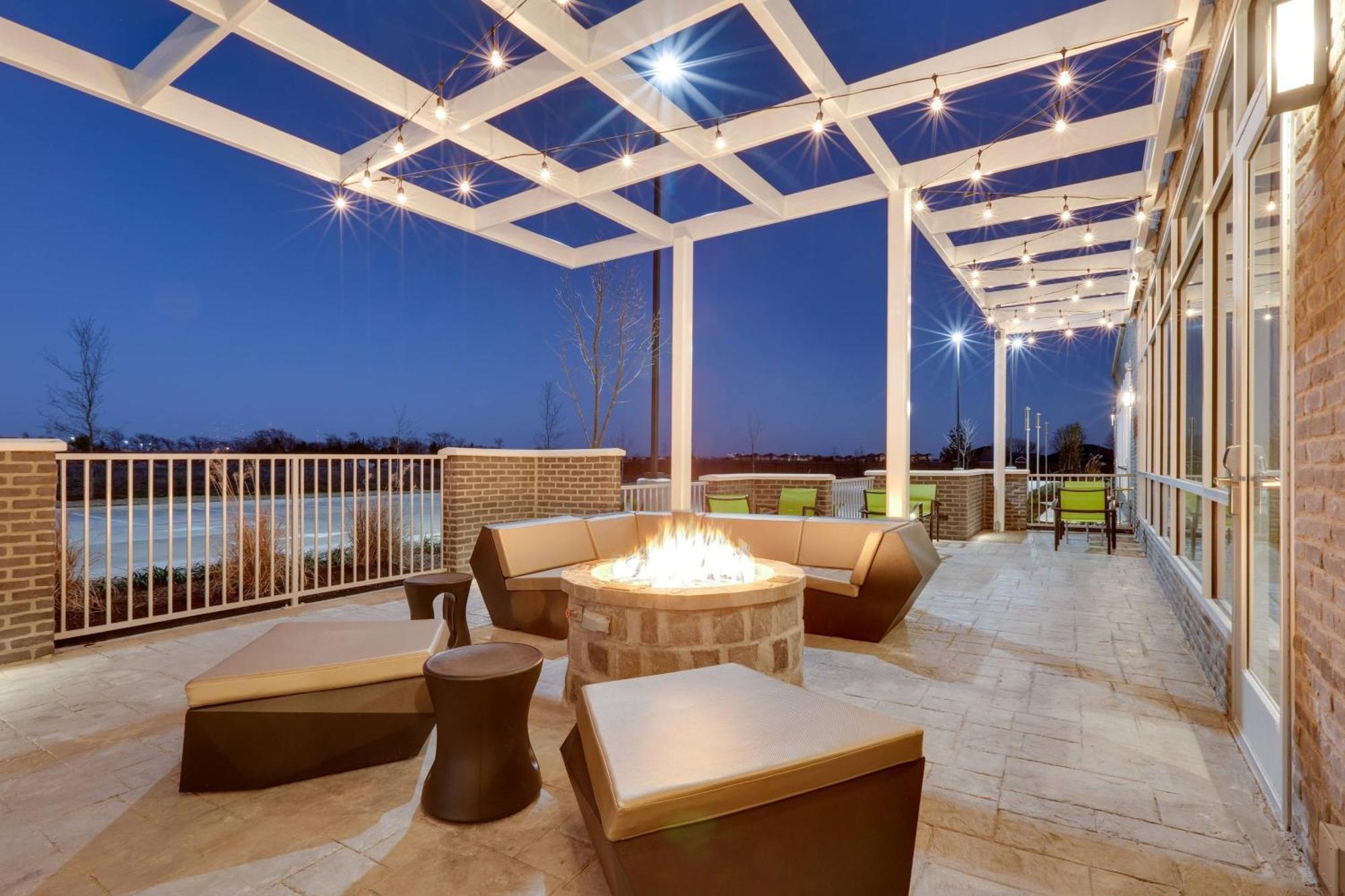 Springhill Suites By Marriott Dallas Мансфилд Экстерьер фото