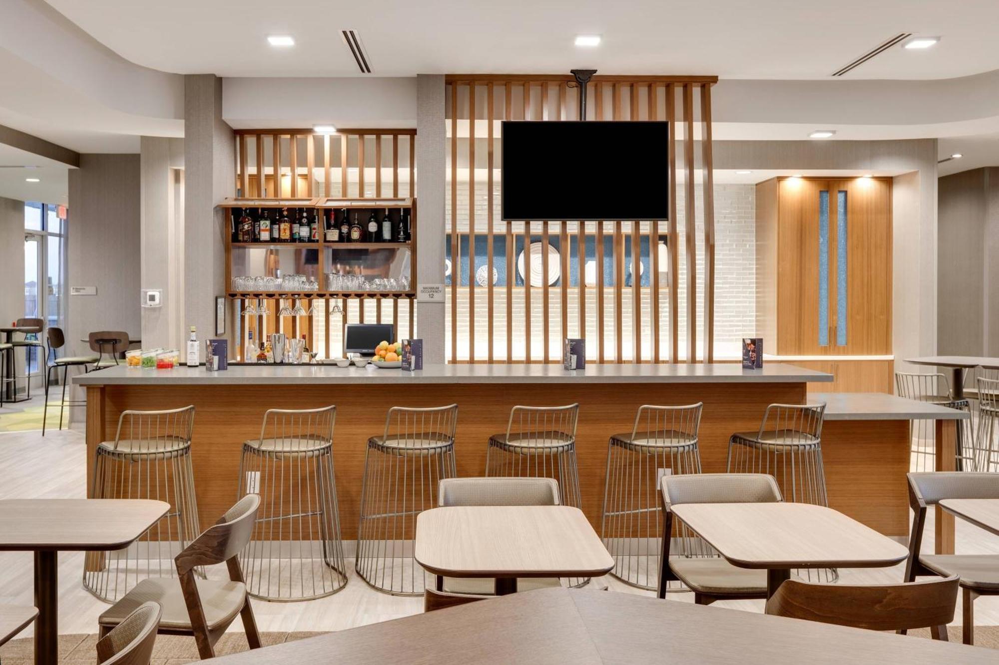 Springhill Suites By Marriott Dallas Мансфилд Экстерьер фото