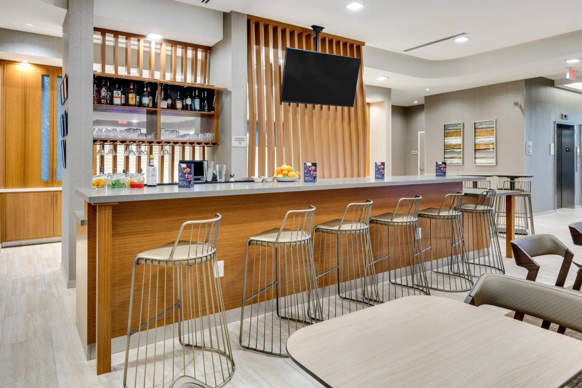 Springhill Suites By Marriott Dallas Мансфилд Экстерьер фото